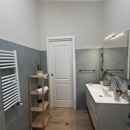 Amelia Villa Capaci